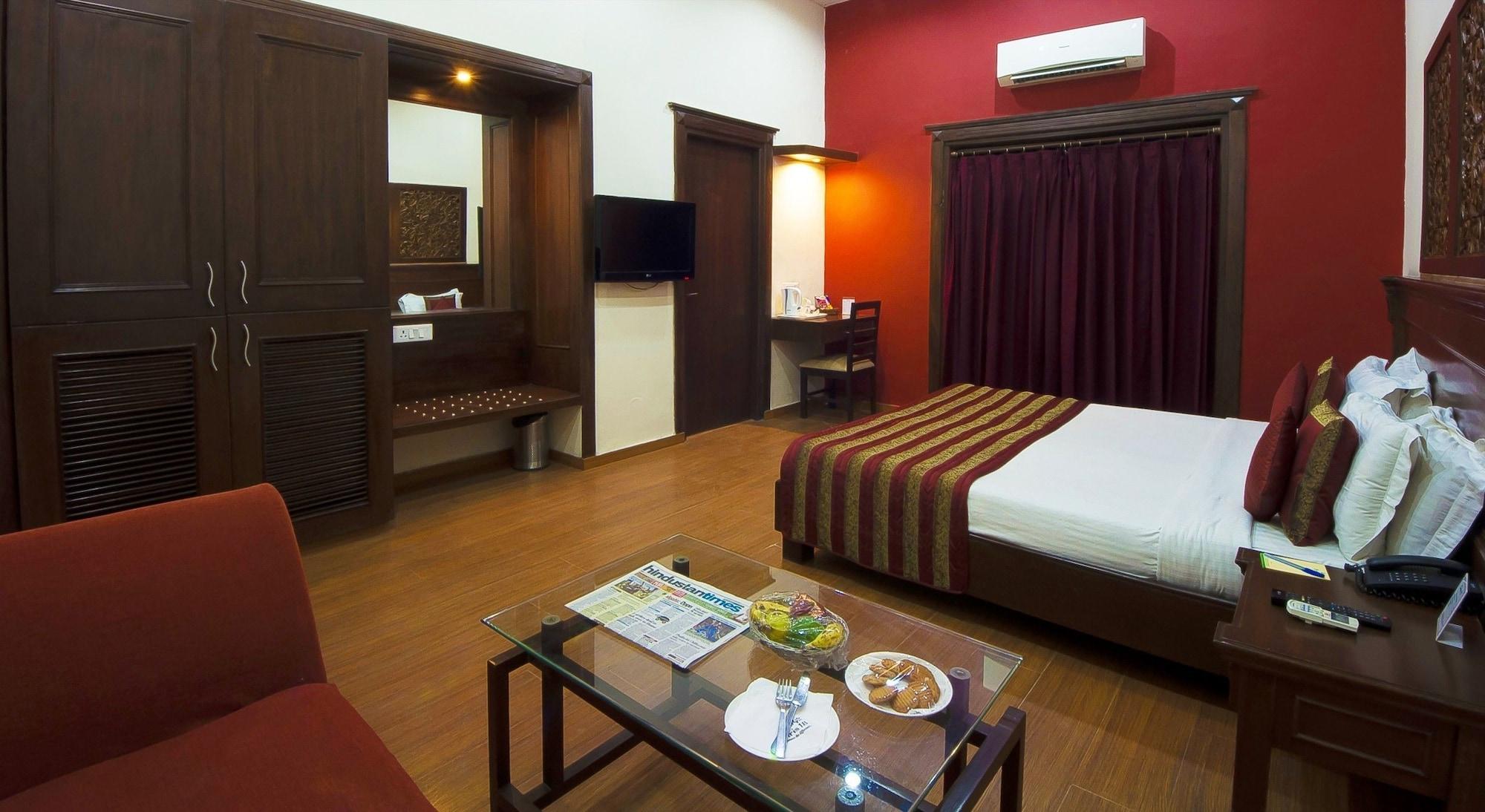 Siris 18 Hotel Gurgaon Bagian luar foto